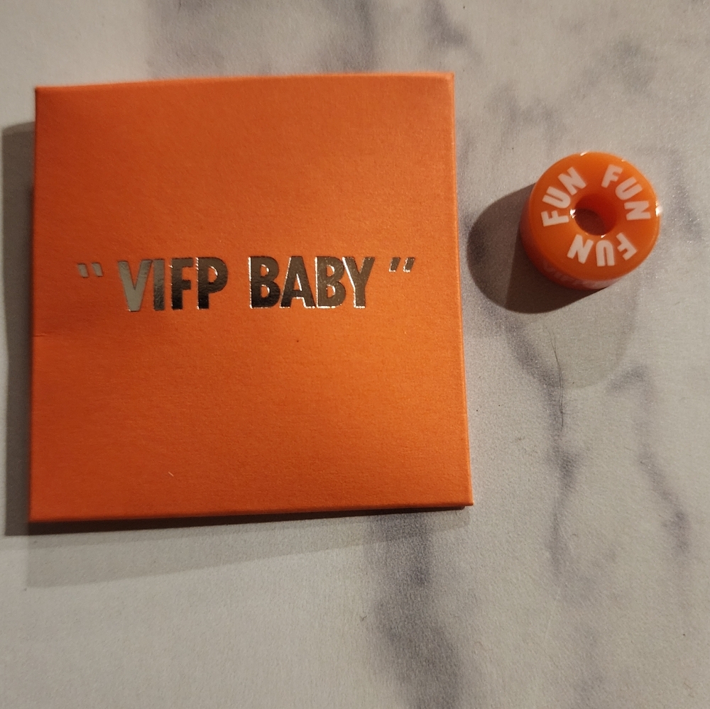 EFFY Carnival Cruise Barrel "VIFP BABY" Pendant Orange w/White Lettering| NEW